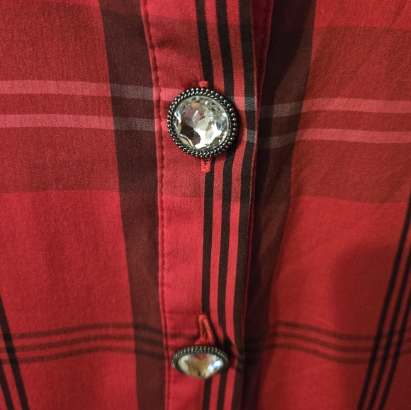 Plaid Holiday Popover Top - Picture 2 of 6